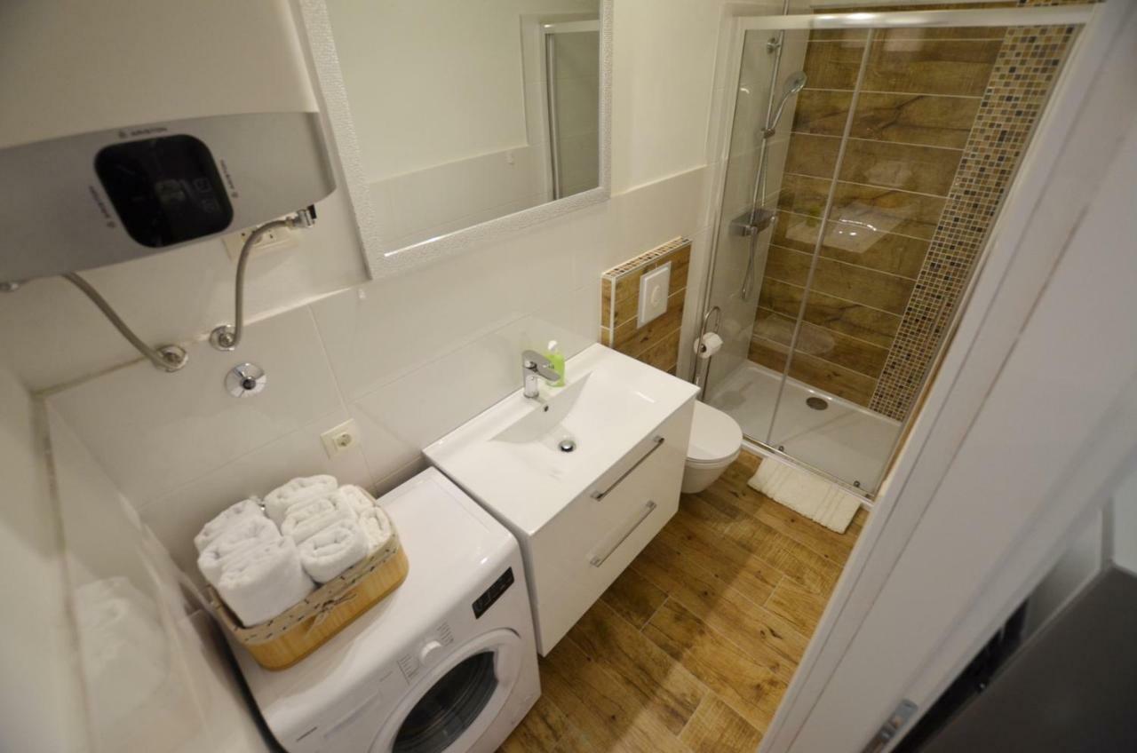 Bruno Apartment Ровінь Екстер'єр фото