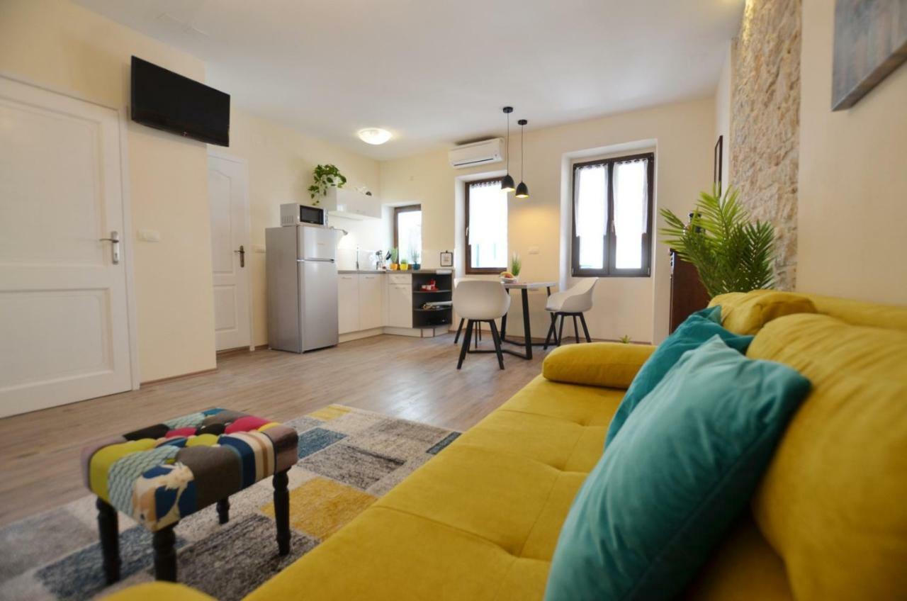 Bruno Apartment Ровінь Екстер'єр фото